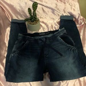 Levi’s jogger jeans